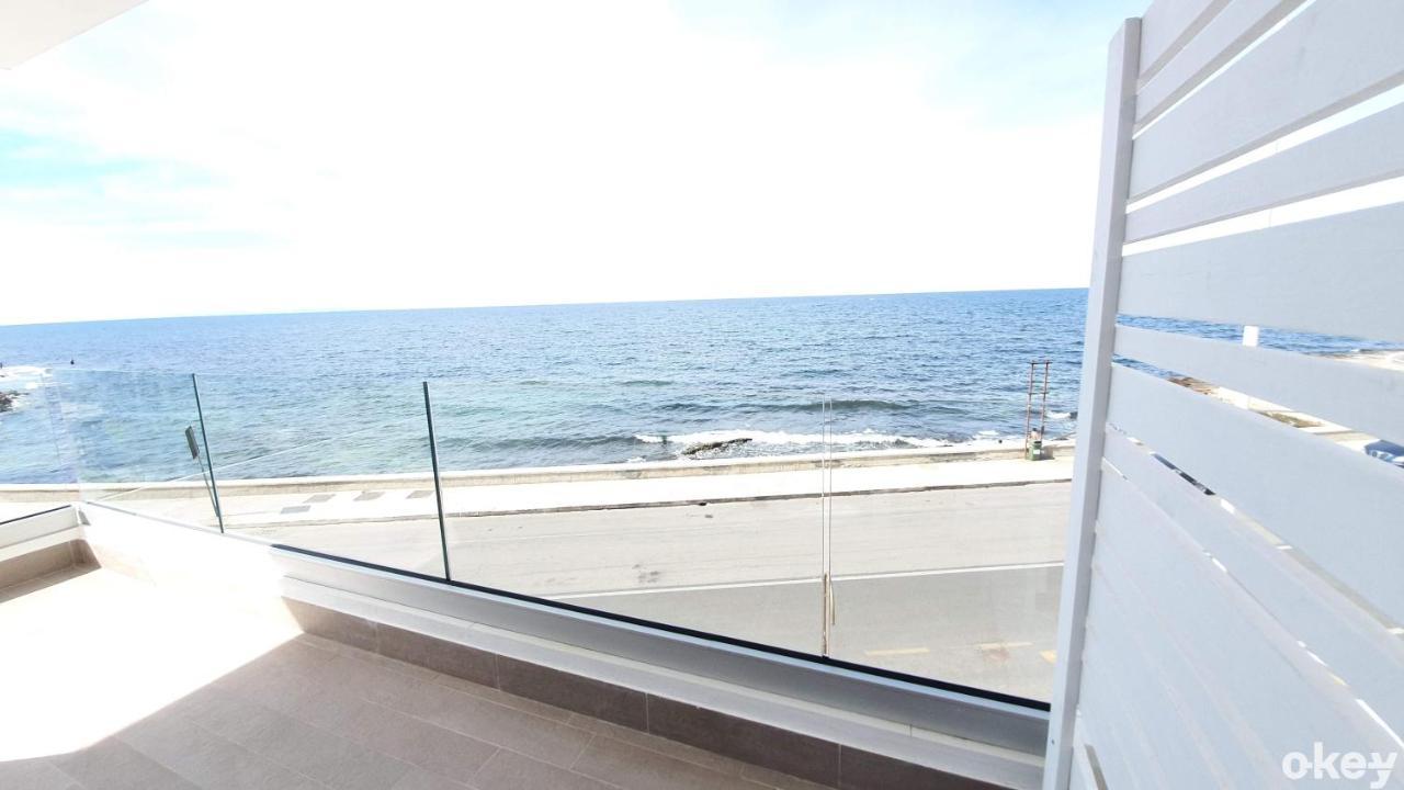 Villa Mediterranea Apartments - Seaview, Pool & Garden Bari Extérieur photo