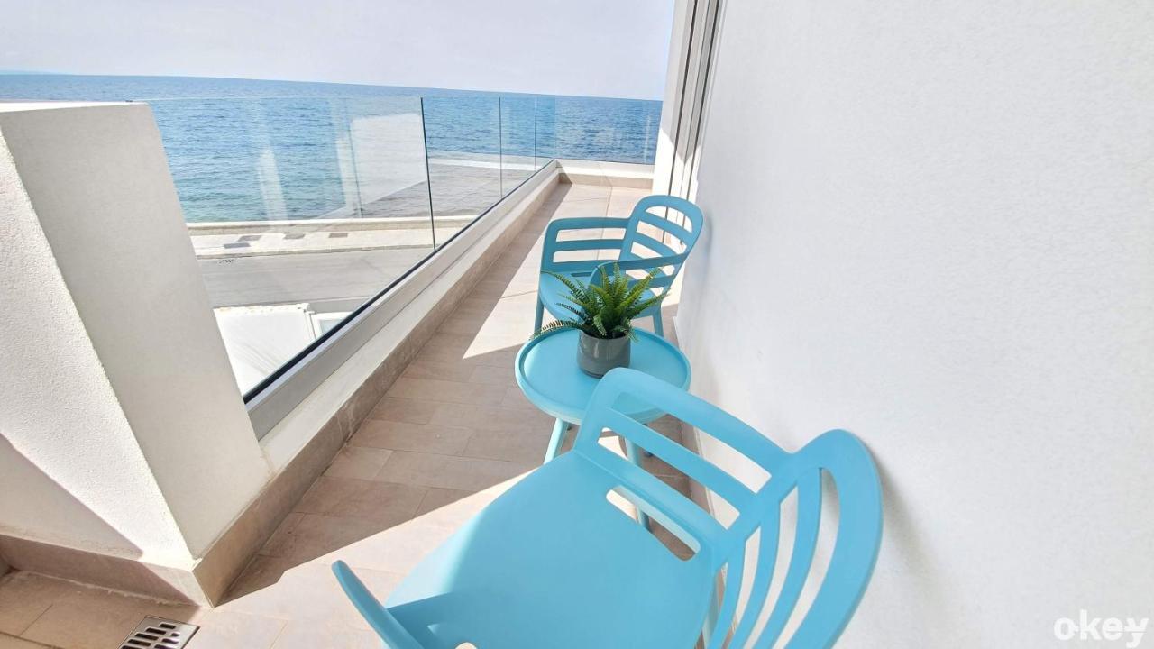 Villa Mediterranea Apartments - Seaview, Pool & Garden Bari Extérieur photo