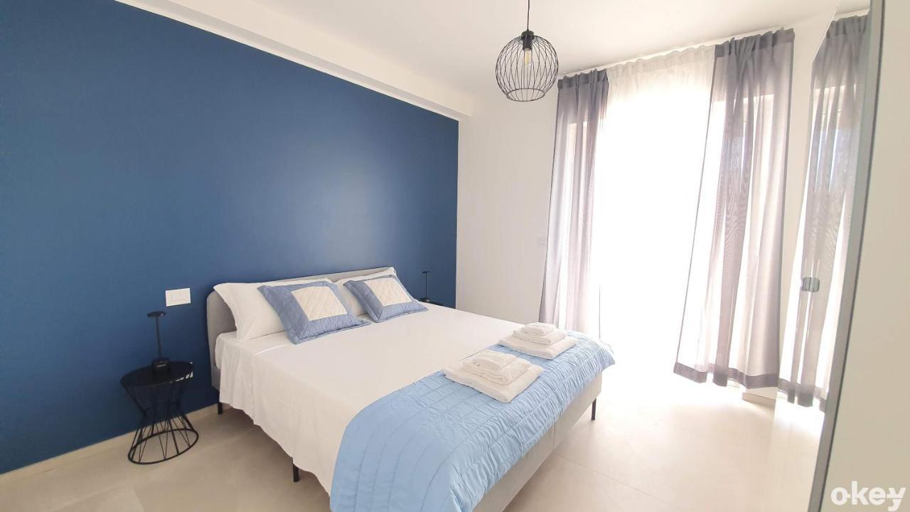Villa Mediterranea Apartments - Seaview, Pool & Garden Bari Extérieur photo