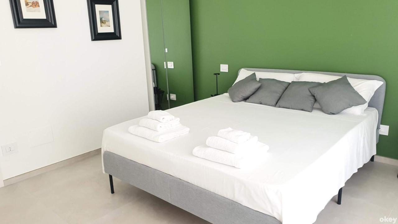 Villa Mediterranea Apartments - Seaview, Pool & Garden Bari Extérieur photo