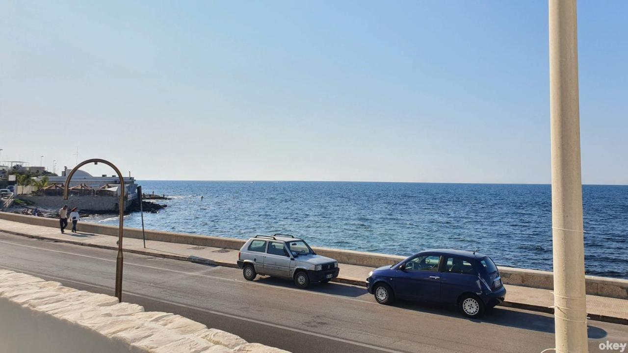 Villa Mediterranea Apartments - Seaview, Pool & Garden Bari Extérieur photo