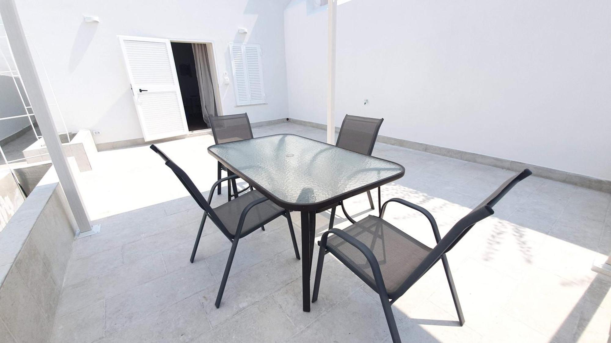 Villa Mediterranea Apartments - Seaview, Pool & Garden Bari Extérieur photo