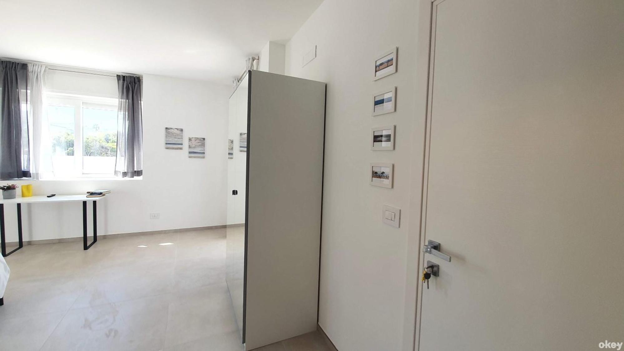 Villa Mediterranea Apartments - Seaview, Pool & Garden Bari Extérieur photo