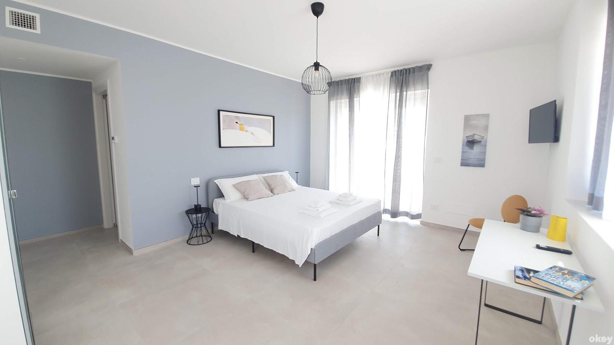 Villa Mediterranea Apartments - Seaview, Pool & Garden Bari Extérieur photo