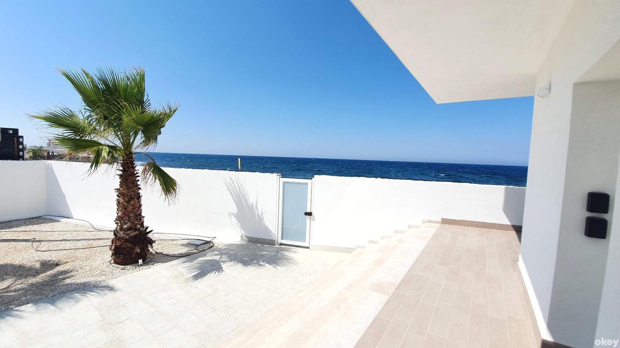 Villa Mediterranea Apartments - Seaview, Pool & Garden Bari Extérieur photo