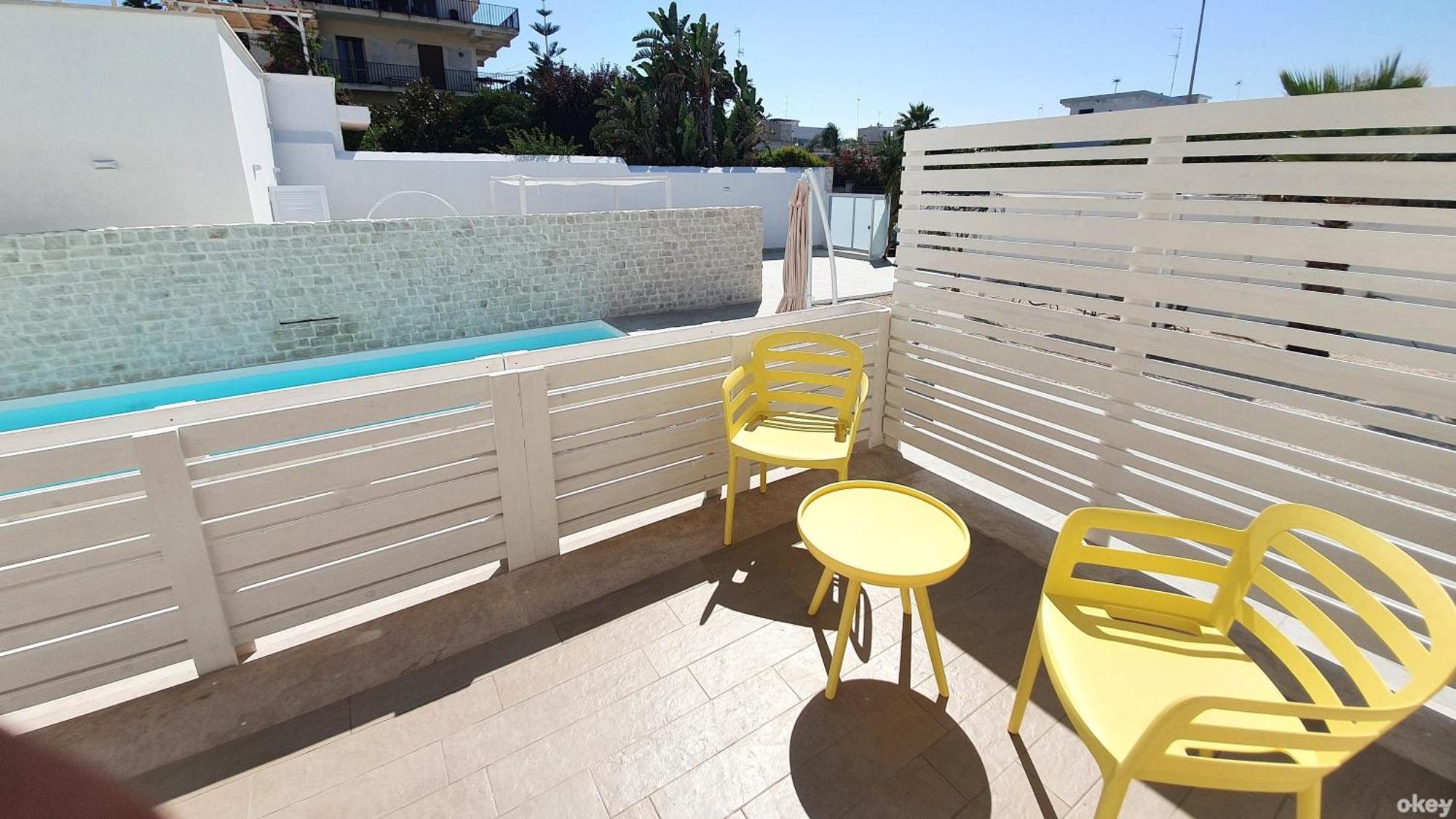 Villa Mediterranea Apartments - Seaview, Pool & Garden Bari Extérieur photo